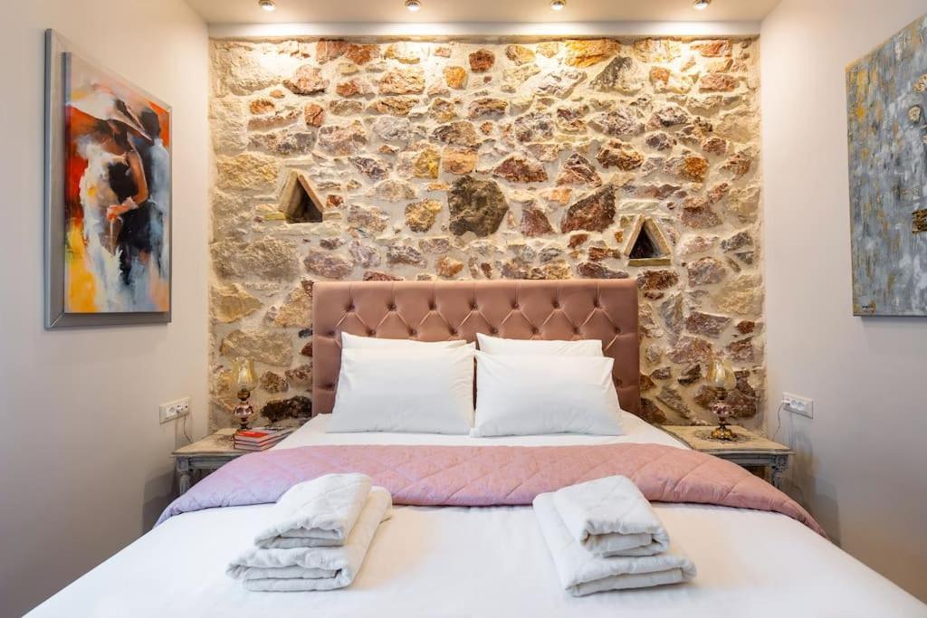 Queen'S Stone Legend, Royal Living By Acropolis Athena Bagian luar foto