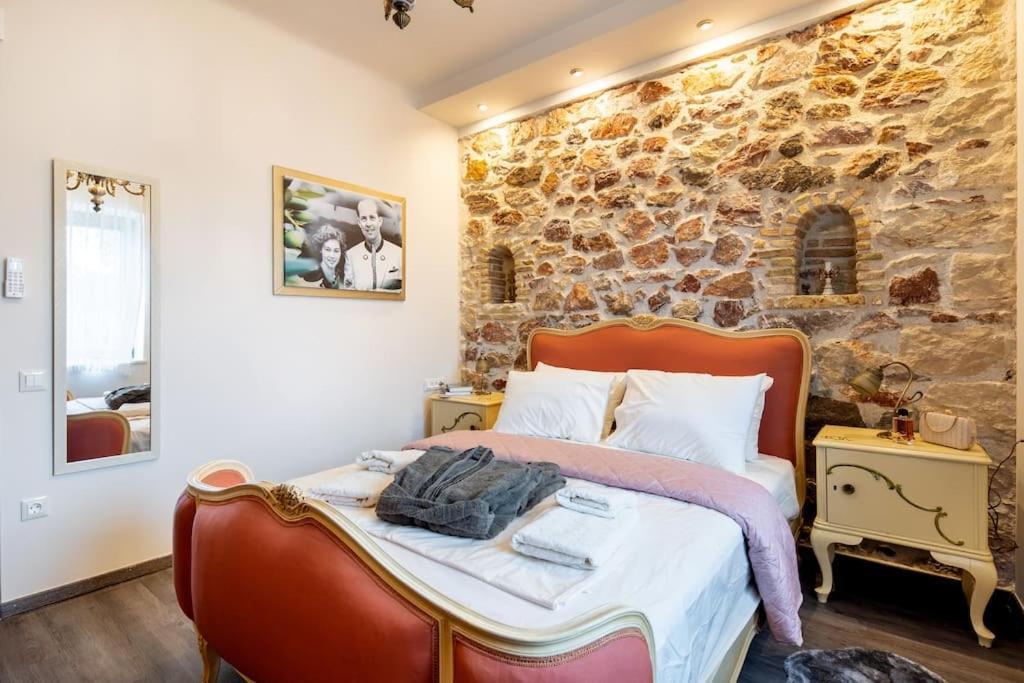 Queen'S Stone Legend, Royal Living By Acropolis Athena Bagian luar foto